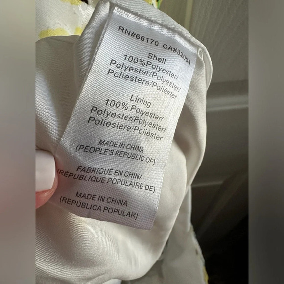 ANTHROPOLOGIE | Hutch | Yellow Motif Ditsy Floral Seaside Romper 4 Halter Shorts - Picture 8 of 16